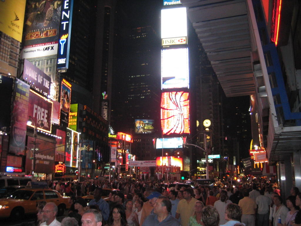 From Dali to Remi: Nightlife